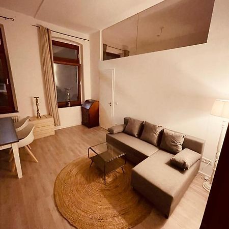 Retro Appartement Im Herzen Von Koeln Deutz Екстериор снимка