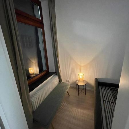 Retro Appartement Im Herzen Von Koeln Deutz Екстериор снимка