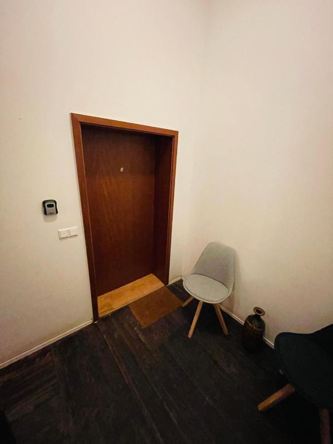 Retro Appartement Im Herzen Von Koeln Deutz Екстериор снимка