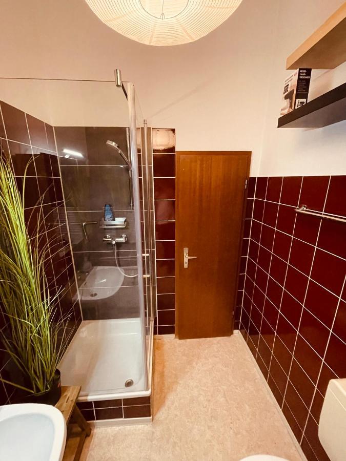 Retro Appartement Im Herzen Von Koeln Deutz Екстериор снимка