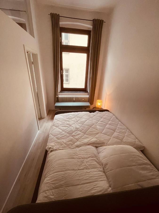 Retro Appartement Im Herzen Von Koeln Deutz Екстериор снимка