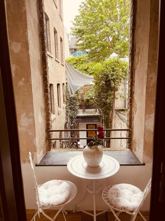 Retro Appartement Im Herzen Von Koeln Deutz Екстериор снимка